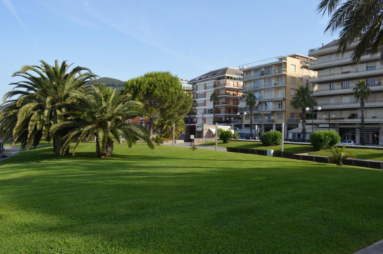 Hotel Doria Chiavari Dış mekan fotoğraf